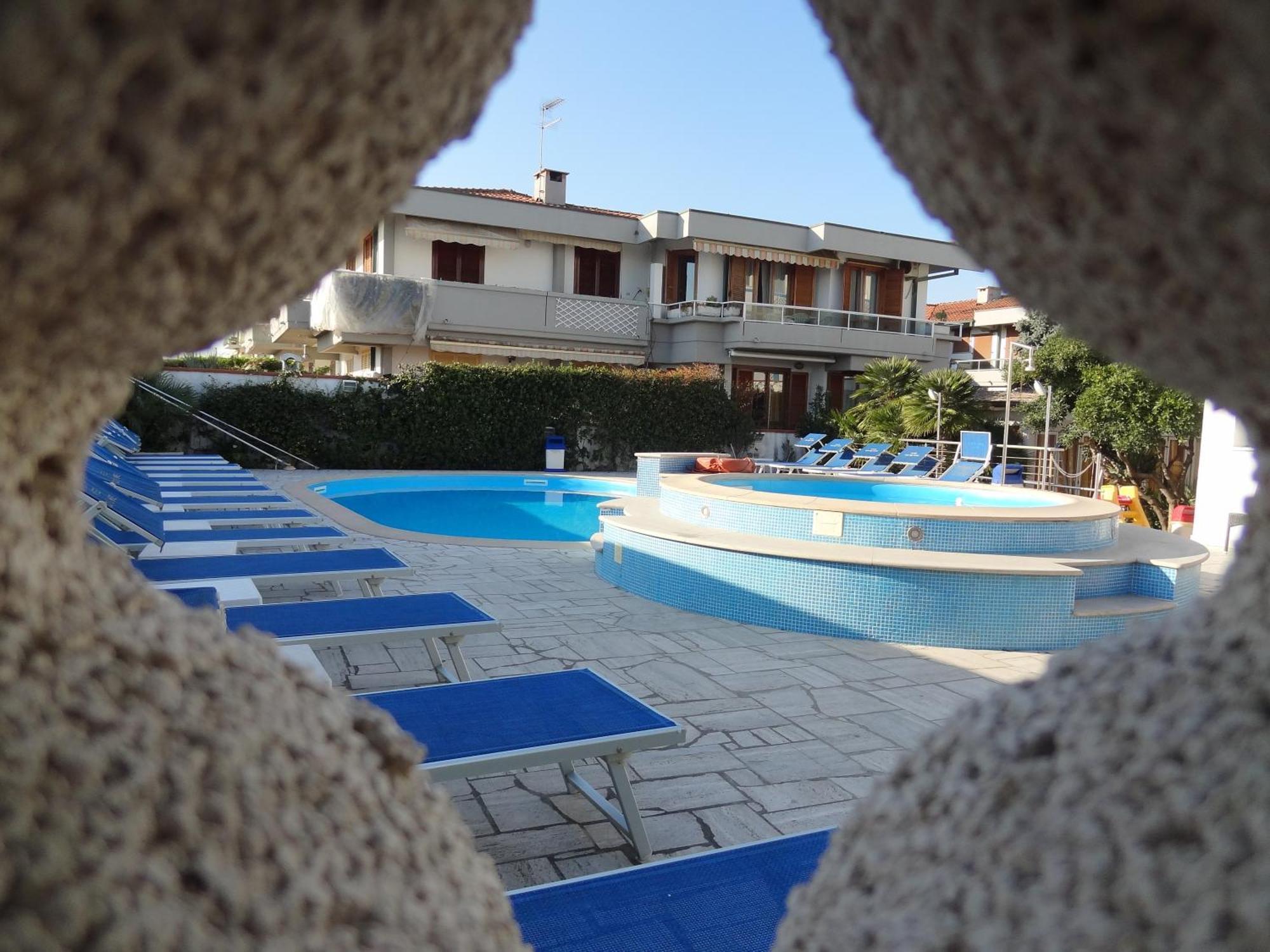Hotel Eco Del Mare Marina di Massa Eksteriør bilde
