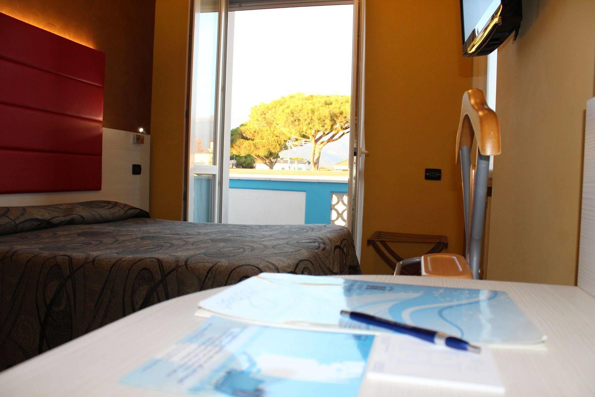 Hotel Eco Del Mare Marina di Massa Eksteriør bilde